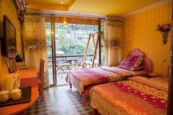 Fenghuang Lifetime True Love Hotel Екстериор снимка