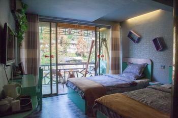 Fenghuang Lifetime True Love Hotel Екстериор снимка