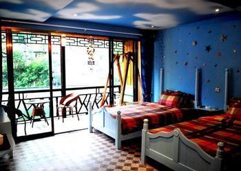 Fenghuang Lifetime True Love Hotel Екстериор снимка