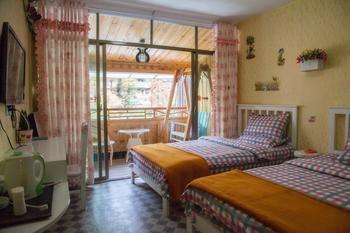 Fenghuang Lifetime True Love Hotel Екстериор снимка
